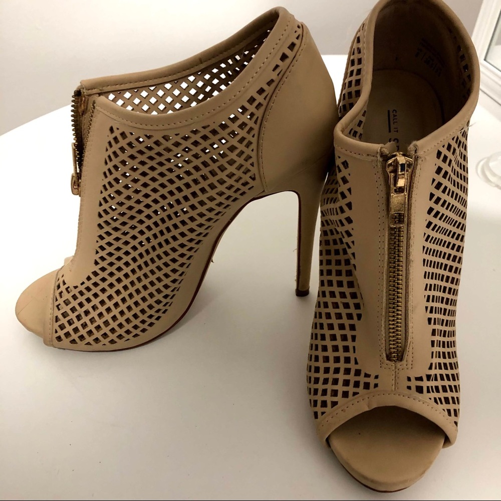 Call it Spring Lattice heels